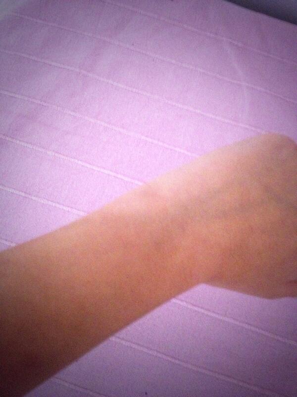 NikiHermann96's tweet photo. @ConnorToole My braclet/blanket is broken!😢 http://t.co/FziJAw8xVv