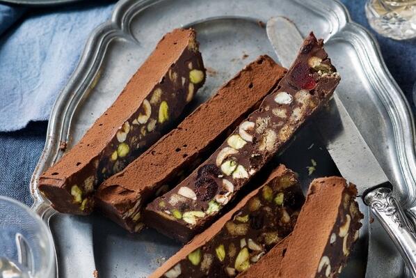 fooodgasm's tweet photo. Chocolate pistachio refrigerator cake 😍 http://t.co/7rqpsy3I43
