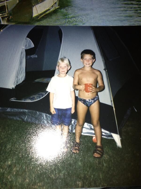 MADMUZZ's tweet photo. @Walks101 howsit chom remember this?? #memories #mates4life http://t.co/nLjrMm4Nld