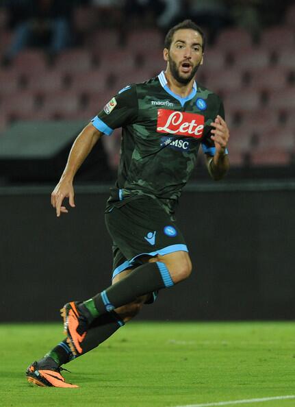 ナポリの迷彩ユニフォーム