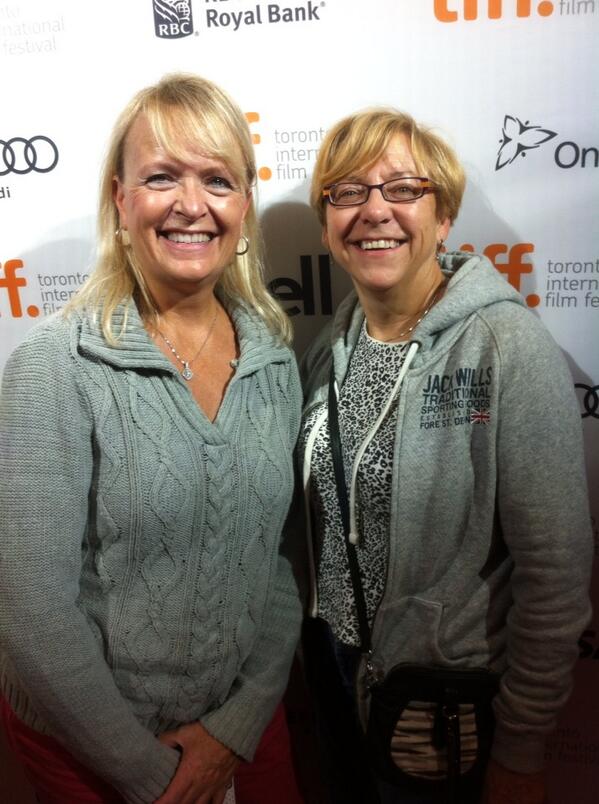 Apparently they wear grey! RT <a href="/billpalamar/">bill palamar</a>: True trend-setters don't wear black on the Red Carpet <a href="/tiff/">tiffany 🌺</a>