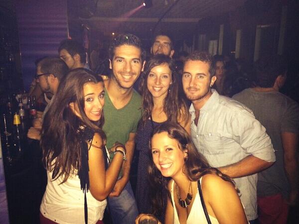 almudena_sf's tweet photo. Qué bien vivimos y qué poco lo decimos. ¡Cuatro días insuperables! @tortosa29 @LorenaBernal_ http://t.co/1XBdA3to0J