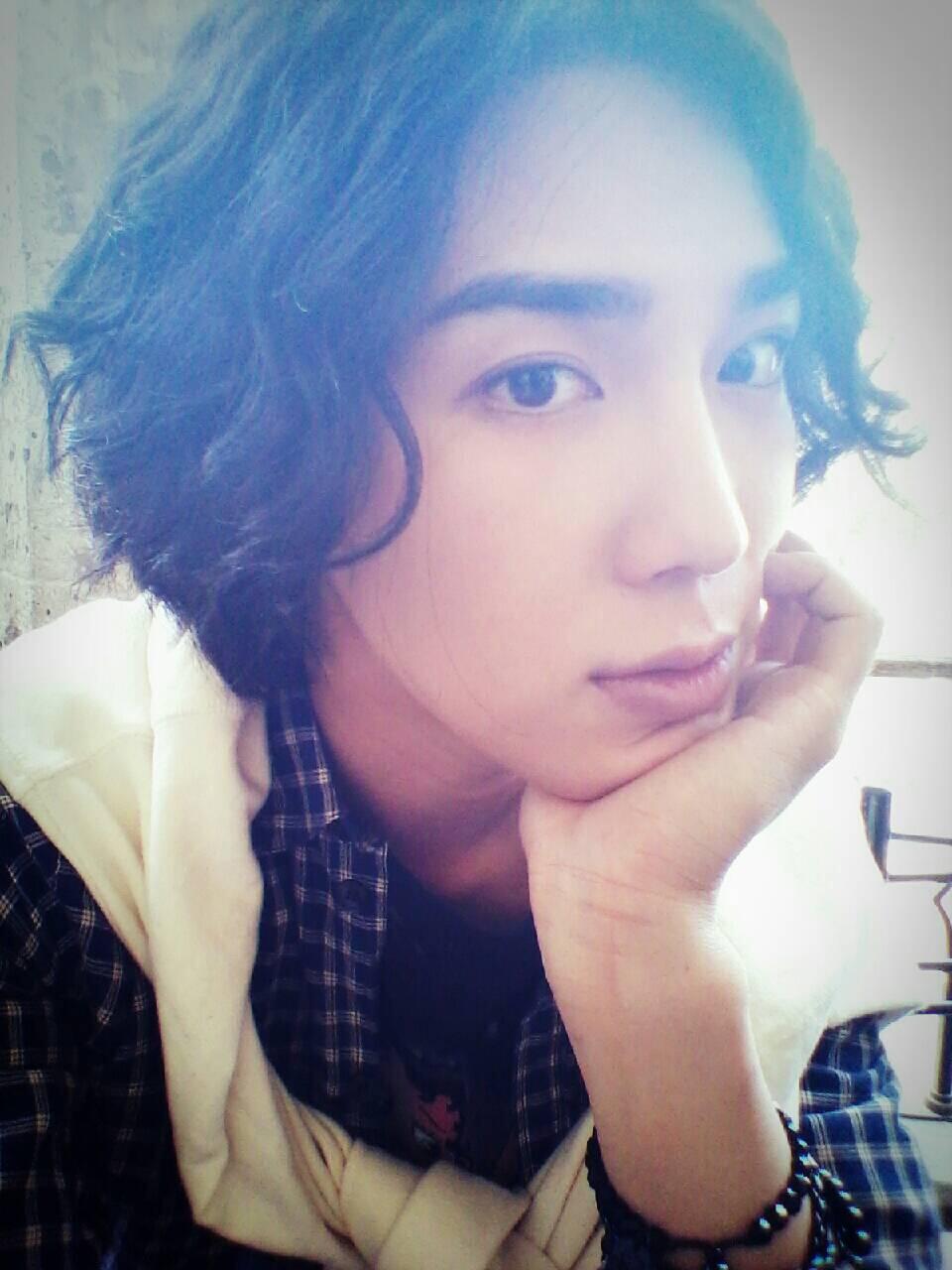 picture of park jung min  BUNyRn7CAAEW8yR