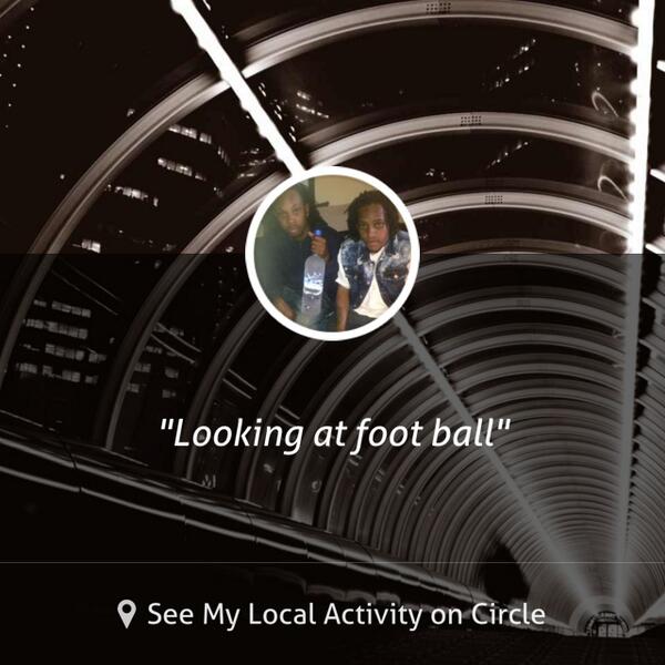 ThatGuy_Ro's tweet photo. Looking at foot ball... shared via @CircleApp http://t.co/bOwrdcubs6