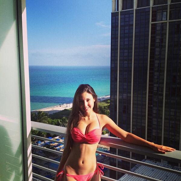 Futuremaximgirl's tweet photo. @angiexovee is the ultimate Smokeshow. Angie Varona on a Saturday. #futuremaxim http://t.co/a1D2nuOBsn