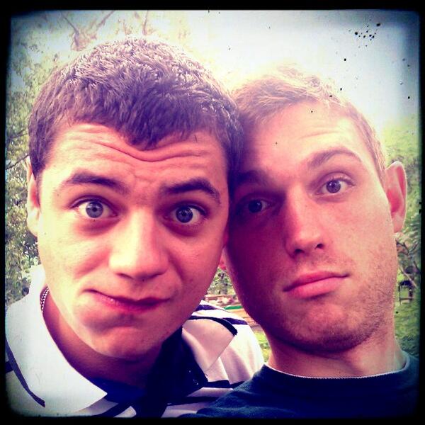 REDbraza's tweet image. Братья