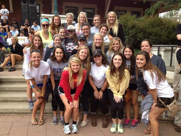 allie_powell_'s tweet photo. @PurdueTheta getting ready to start the 2013 #HungerHike 😊👍 http://t.co/125rOlLaFq