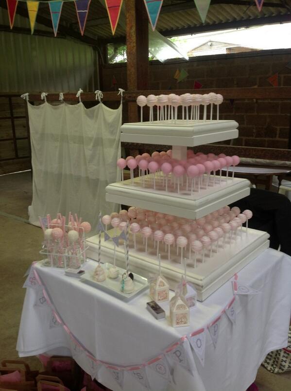 Stand finally full up! A wonderful day at the wedding festival. #cakepops #wedding #weddingideas #northdevonweddings