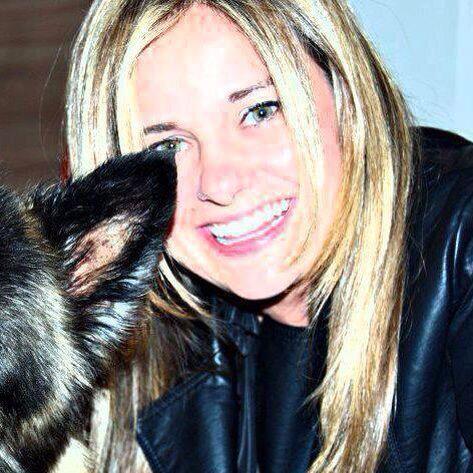 LesbianWorldTV's tweet photo. Hola Amigas, aquí os dejamos una foto de nuestra guapa presentadora! Lesbian World TV, la Televisión que Entiende http://t.co/ksUJZ1TPcV