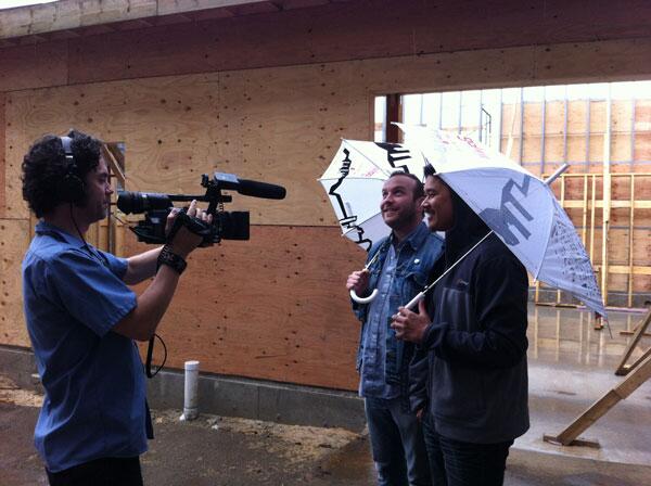 BrfNcntrs's tweet image. @flickharrison shooting the always entertaining #BriefEncounters intro videos w/ @ElephantPeanut &amp;amp; @BrendanTang: