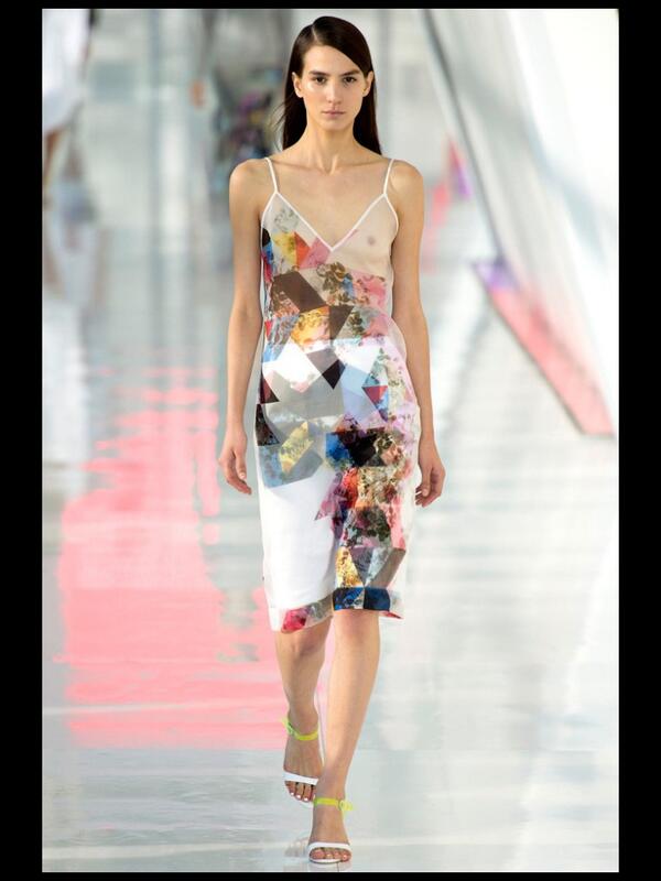 fourcasters's tweet image. Gorgeous use of print and color @PreenbyTandB #favorite #lfw