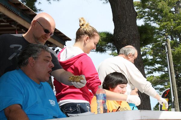 ThinkDunes's tweet photo. The 2013 #Apple &amp; #BBQ Cook-Off #Festival was tons of fun!  See you the 2nd weekend in September 2014! http://t.co/dP5zOVAOPm