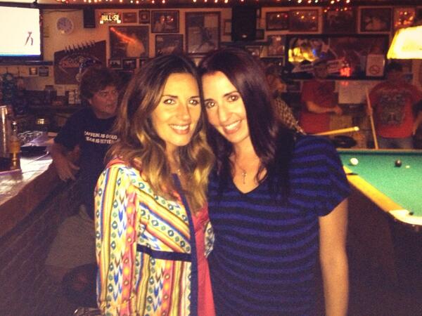 BBFJenna's tweet photo. I love seeing my bees at the other kind of bar! #ligonier #livebythebarrecode http://t.co/6ujb81KJia