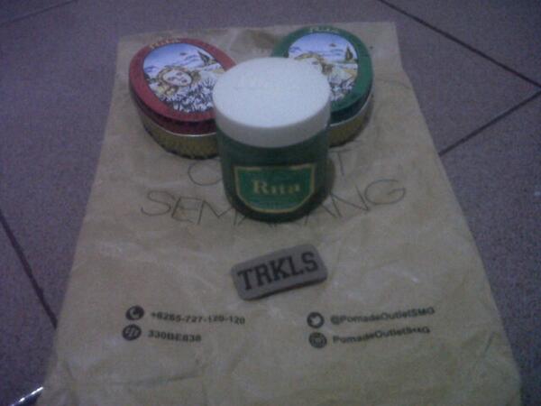 TRKLS's tweet image. Thanks masbro, Rita pomadenya mendarat dengan selamat! #localpride @PomadeOutletSMG cc: @localloyalclub