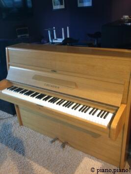PeterHuwig's tweet photo. Klavier Bechstein 114 in Eiche natur. Statt € 4990,- nur € 3990,-. klaviergebraucht@freenet.de,  0151 / 54 94 42 24 http://t.co/OgktIumIvj