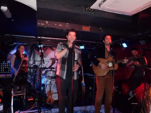 SimonBRocks's tweet photo. Morning hope everyone is well,currently I feel like death warmed up!!! Here is a pic of Simon and Ramin to make u :) http://t.co/0P7m0dhYxt