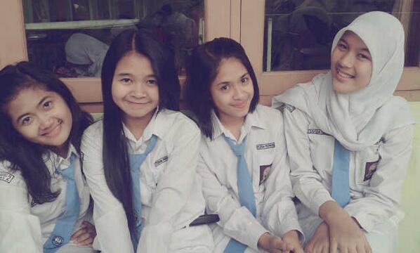 Hallo reeeek \(´▽`)/ @claudiacuuuuuus <a href="/nenengamalianur/">Neneng Amalia</a> <a href="/savira_salma/">Salma</a>