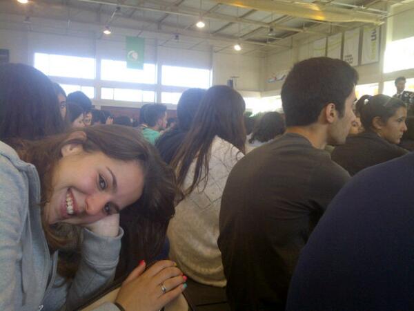 iinesfonseca's tweet photo. 1o dia na universidade! http://t.co/mr9n1Yph3j