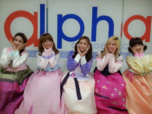 BURnYO4CUAArwsn.png:large