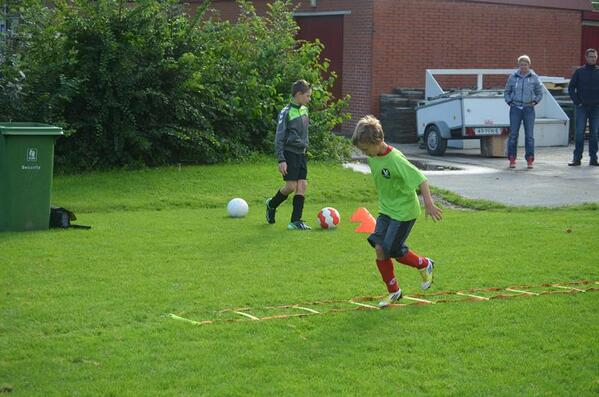 VTShetVerschil's tweet photo. Techniekcursus ook in Winsum van start - http://t.co/uspPXa6R3N - http://t.co/OPKrcgvEay