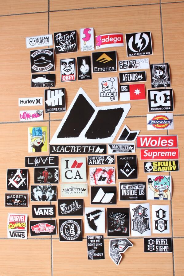 50 ribu dapat 53 pcs sticker. Sikat gan (*¯︶¯*)