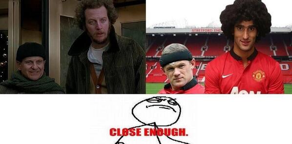 rdeelstra's tweet photo. FOTO | Haha! Rooney en Fellaini, of??  [@footballfunnys] #433NL http://t.co/8yp3W5pKt2