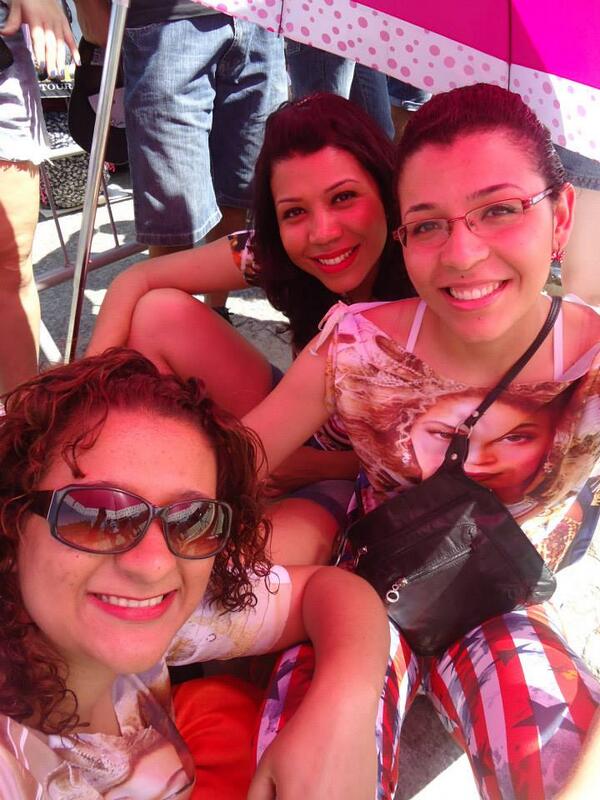 July_Ellen29's tweet photo. @dannygirlsantos @Deh_debora28 Obrigado pela compania =) Foi BOM D+
#MixFMBrasil #MrsCarterinBrazil #BeyonceSP http://t.co/erDNc1XCIk