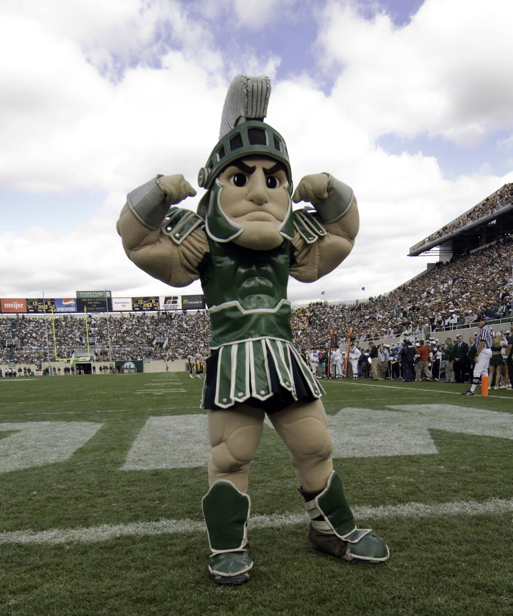 Msu Happy Birthday Sparty Have A Photo With Him Tweet It To Us Celebratesparty Gogreen Http T Co Bh5cg7y2ra