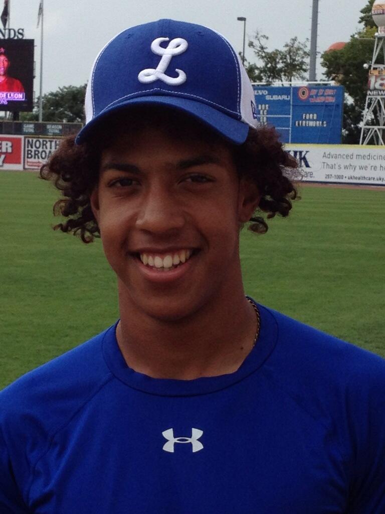 BUT1QnNIIAAN38n.jpg:large