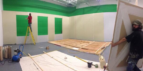 JamesMark2X's tweet photo. First set being built for Meza at IP Studios! http://t.co/ldGPkuimF5