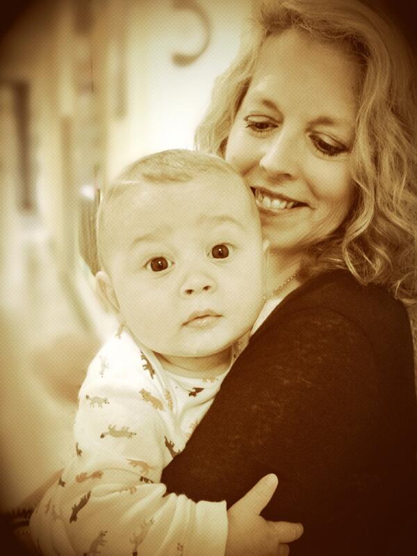 Our awesome Director of ELC spending quality time on her Bday w/one of our #mvlittles Happy B'Day <a href="/MVPS_ELC_Lisa/">Lisa Brady</a> !