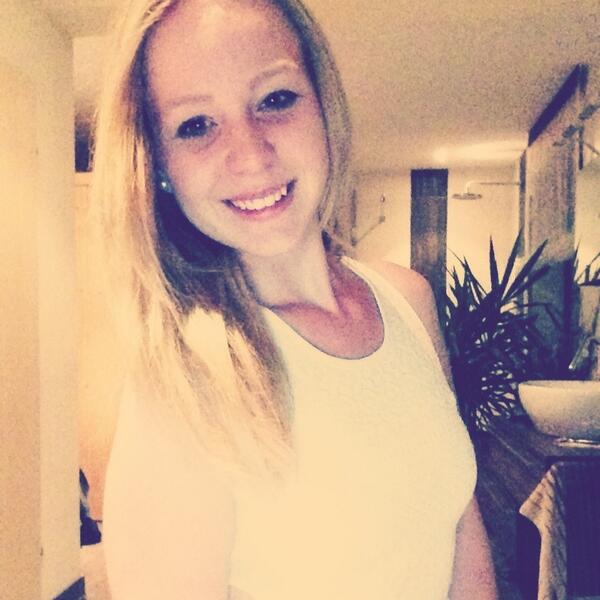 alisaa_1997 tweet picture