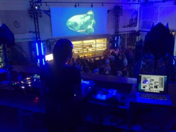 LiquidData2013's tweet photo. @protothon The party engines are warming up,,,#LiquidData http://t.co/5Wq0K1H21b