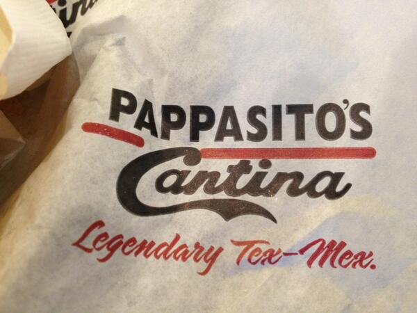 AlysonLovern's tweet photo. We had to! Couldn't pass it up@sheltonlovern#sogood http://t.co/pLGRaQUnqu