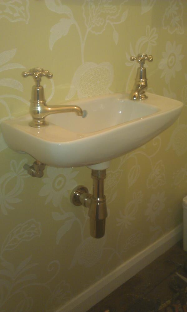 h2flow's tweet photo. Fitted this basin today and think it looks quite classy. http://t.co/r2C67GR6o7