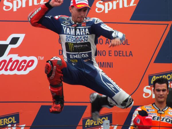 Cigolla's tweet photo. @lorenzo99 Complimenti Jorge, ieri hai veramente volato. In tutti i sensi :) http://t.co/uaQhhjw2M9