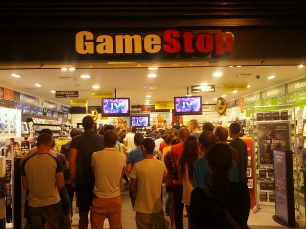 Listado de apertura de tiendas de GameStop Iberia a las 00:01 BUUPgiwIcAAviIN