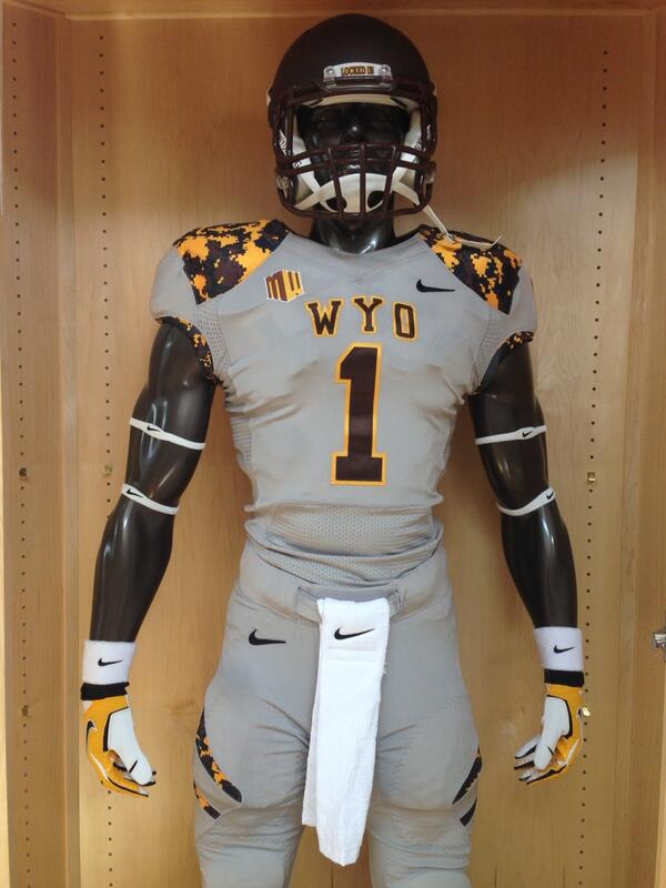 wyoming cowboys football jersey