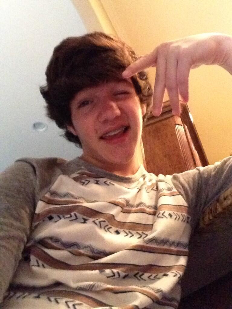 Aaron Carpenter on X: "Houston is u ready 4 da MAGcon yo Me failing at  being ghetto but who's ready for @magcon?(; http://t.co/Swza3RdZma" / X