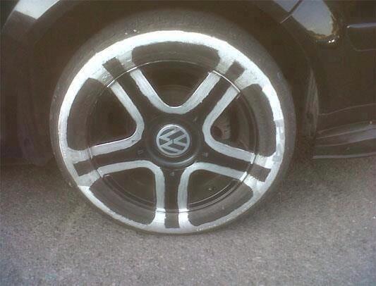 wheelsonapp's tweet photo. DIY low profile tires. #nicetry #waitwhat #notwheelsonapp #assistantpimp http://t.co/ZHDE0aT6jV