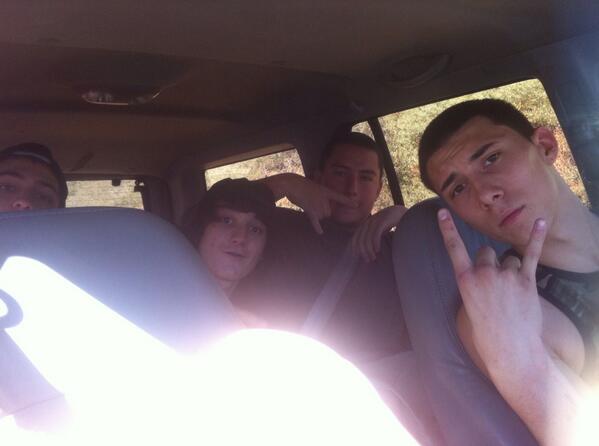 daaveeeeed's tweet image. The ride or die niggas #mints💎 @Stephenhurst518 #joe #devyn