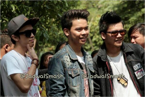 #SharePict ayo dipilih mau yg mana [?] <a href="/bismakarisma/">BISMA KARISMA</a> <a href="/mrezanugrah/">-</a> <a href="/ilhamfauzie/">Ilham Putra Fauzie</a>