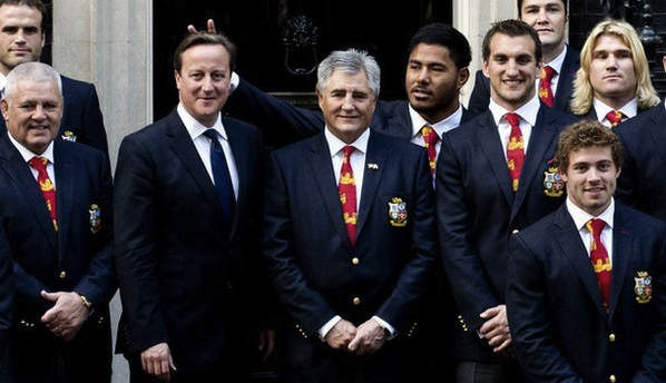 FANZO_UK's tweet image. A timeless classic of the prank world. #merked