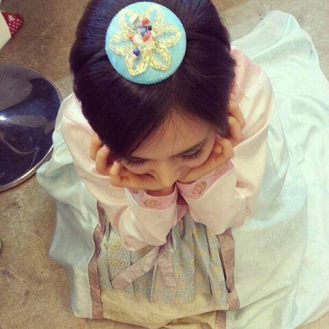 _AllAboutSoshi_'s tweet photo. 【 PIC 】
091713 Yuri Instagram Update #1   

추석선물대령 #어르신들이 특히 좋아함 

cr yulyulk http://t.co/hdNU2ofOs9