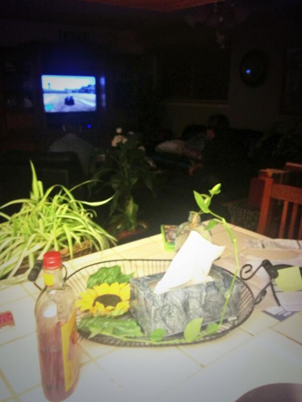 MrsJAnderson19's tweet image. @AshleyySuzanne_ note the half empty bottle of fireball...... 😲 .... #milbgfproblems for sureeee .. #butitsoffseason