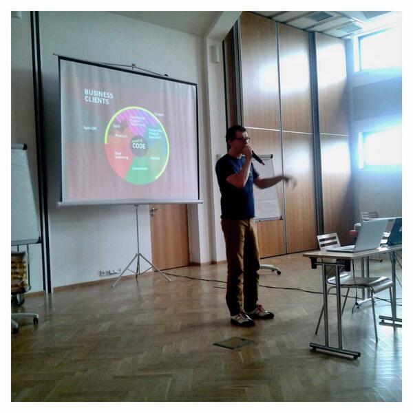 lippenherz's tweet image. Business Clients at @Sourcefabric with @miczflor #Sourcecamp