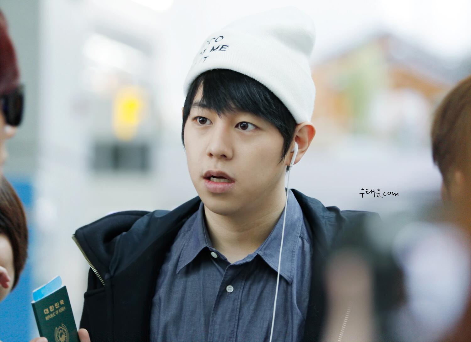 BUX-_3nCcAI2gpm.jpg:large