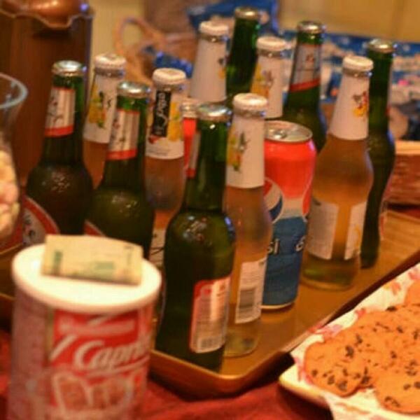 واحد شاري كل ذوالي يحسبهن باريال والله ياهو أدبشه هههههههههههه^_^