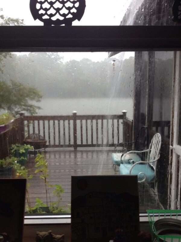 bramuda43's tweet photo. Liquid sunshine :) http://t.co/dtFsPeiNOG