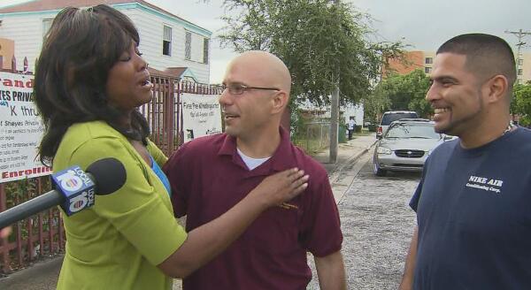 WPLGLocal10's tweet photo. 2 companies donate new AC's to Miami learning center that had theirs stolen. http://t.co/EBroPd594c #10RandomActs http://t.co/0oZ8Gw2mJ6